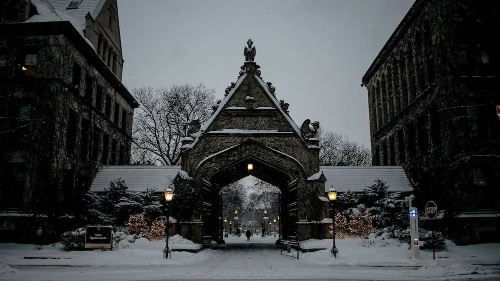 Best Photography Spots in Chicago Illinois University of Chicago