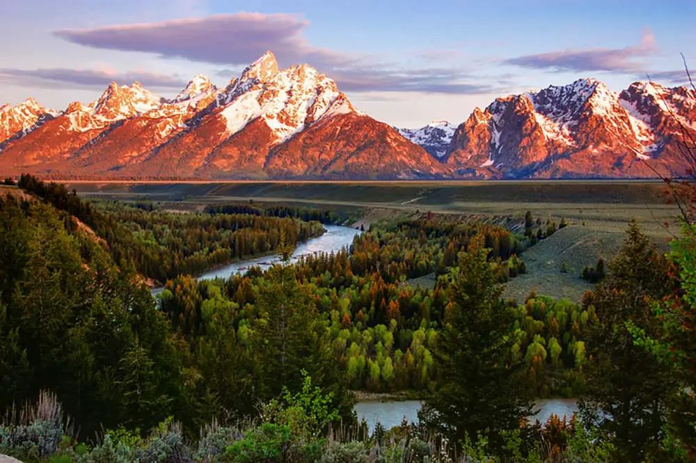 Colorful sunset at Snake River Overlook in Grand Teton National Park WY