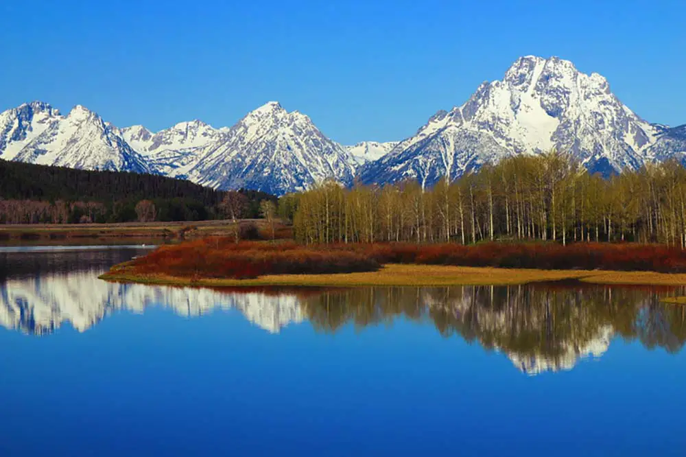Grand Teton Range reflected in Oxbow Bend of the Snake River Rocky Mountain. The best photography spot Grand Teton National Park