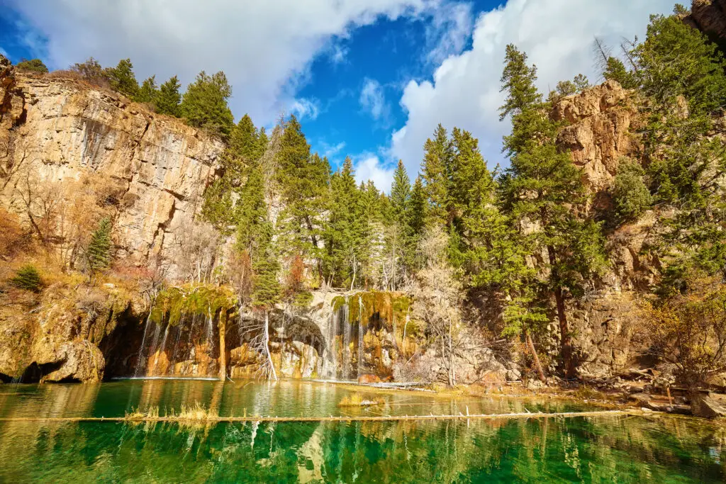 spots-in-colorado-Hanging Lake Glenwood Canyon Colorado USA Best photography spots in Colorado