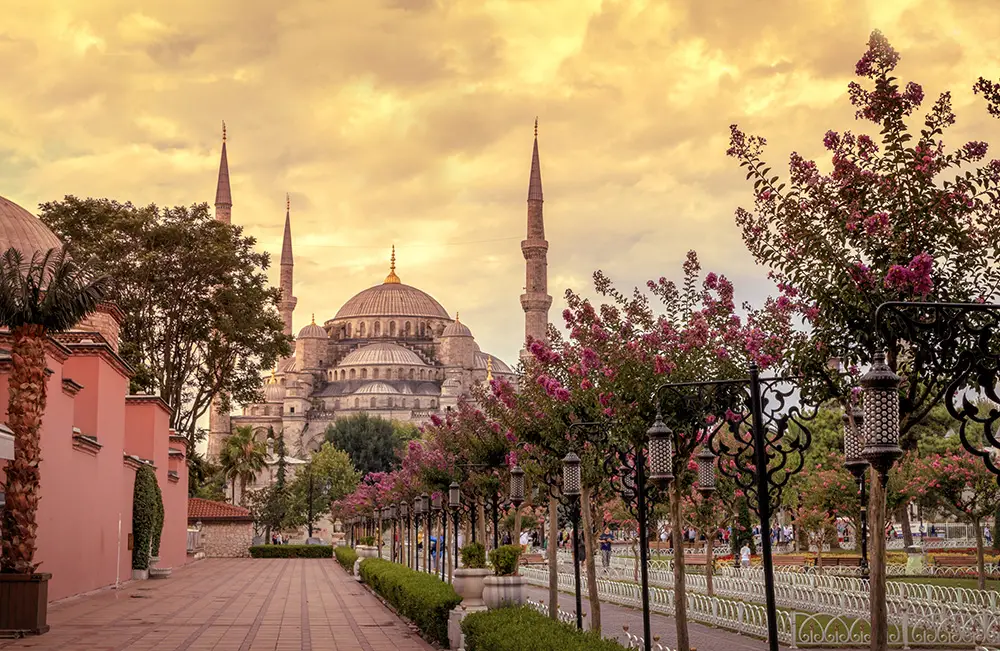Sultan Ahmet Mosque Blue Mosque Istanbul Turkey. The best photography spots in Istanbul
