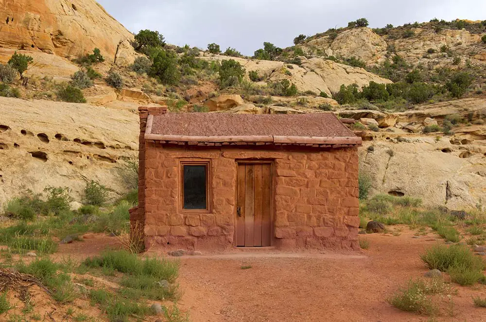 Historic Elijah Culter Behunin Cabin on Hwy 24. Best Photography Spots in Capitol Reef National Park