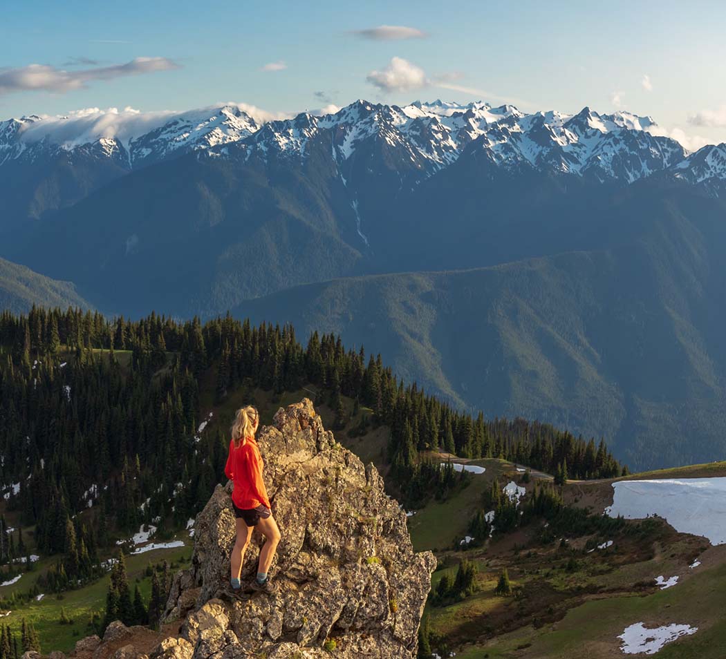 Woman looking at Hurricane Ridge Washington USA. The best photography spots in Olympic National Park
