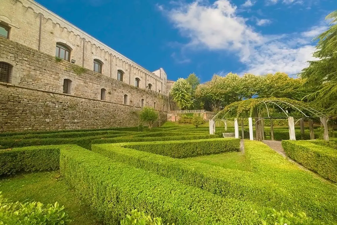 Fortezza Medicea garden in Montepulciano. Best Photography Spots in Arezzo