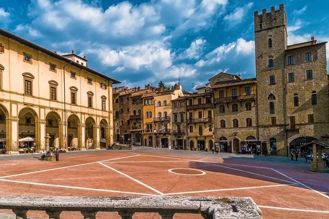 Piazza Grande in the center of Arezzo. Best Photography Spots in Arezzo