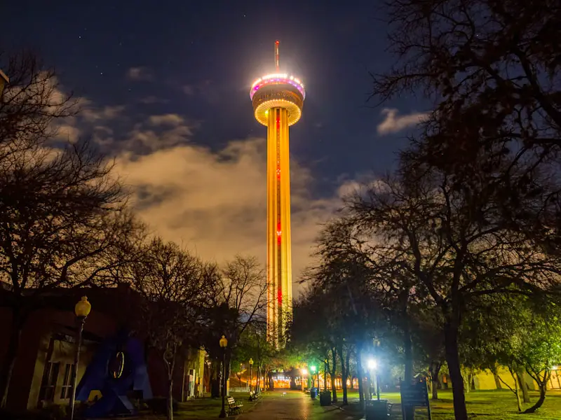 Night view of the Tower of the Americas. Best Photography Spots in San Antonio Texas.
